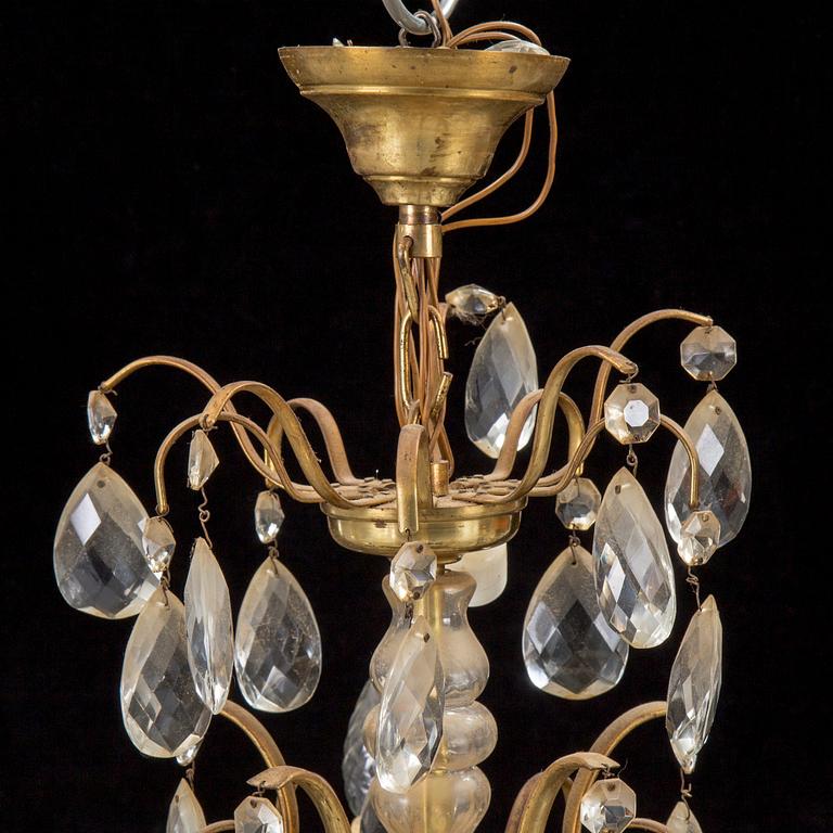 A mid 1900s ceiling light.