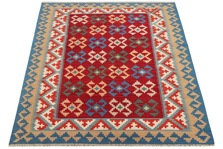 A Kilim carpet, c. 203 x 154 cm.