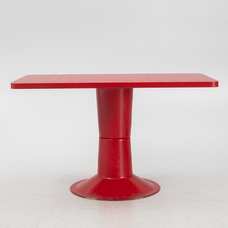 Yrjö Kukkapuro, a 'Saturnus' table, Haimi, Finland, 1970's.