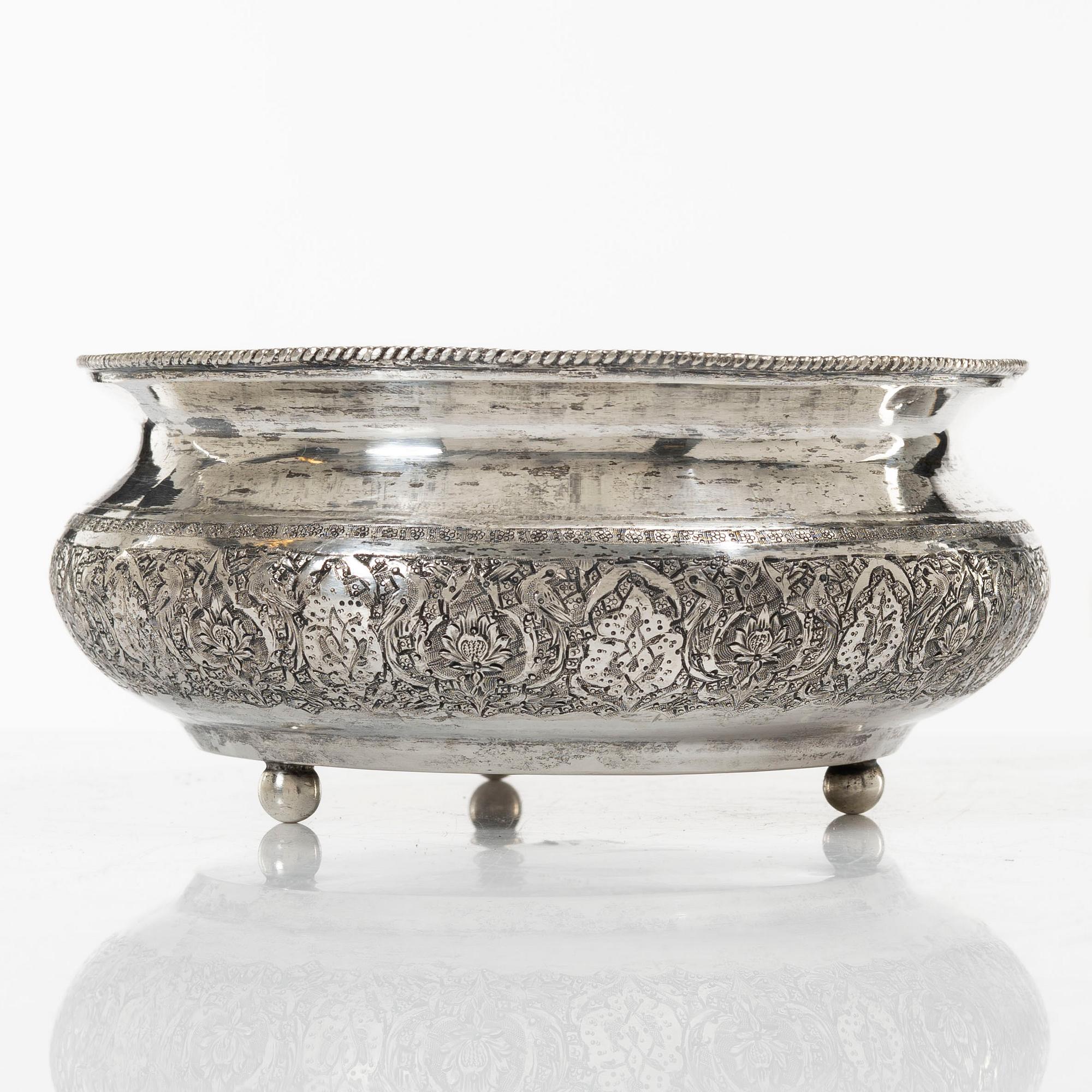 A Persian silver bowl, Vartan Isfahan, 20th century.