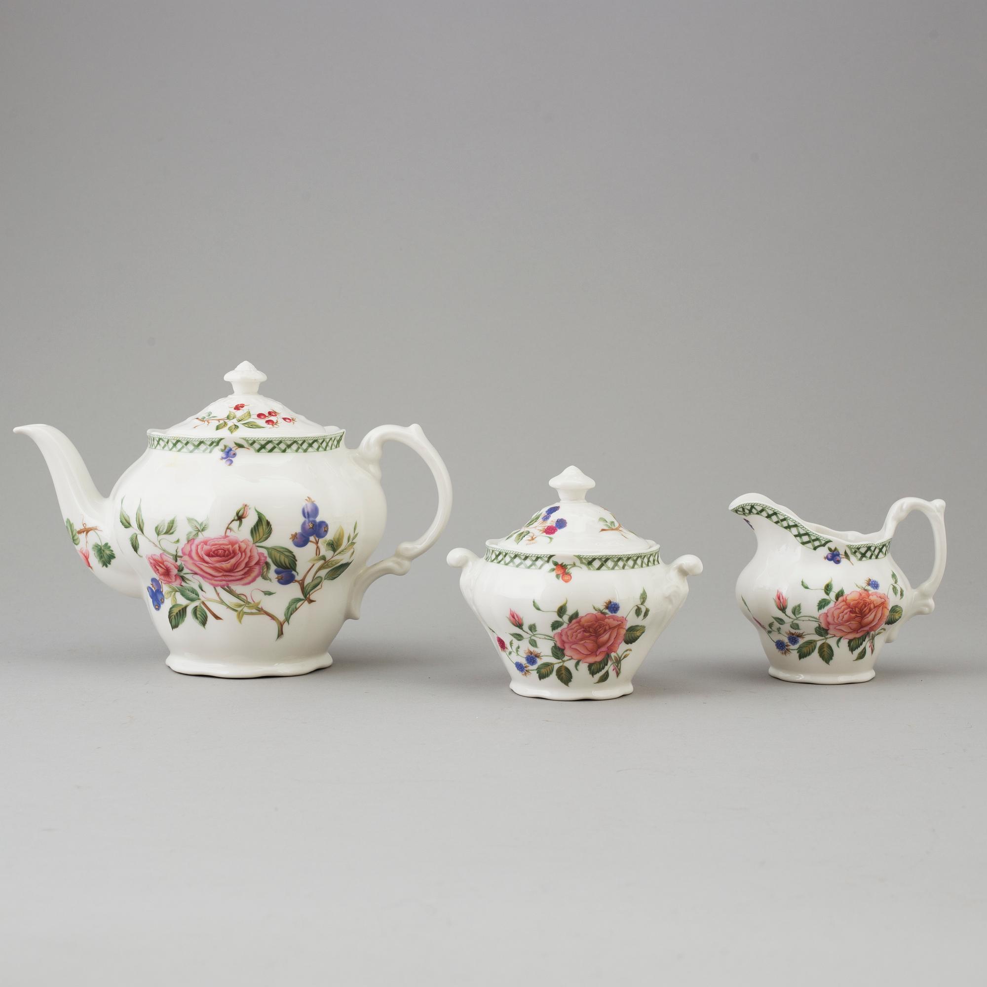 ROYAL DOULTON, frukostservis,porslin,  30 delar, "Victorian Garden".