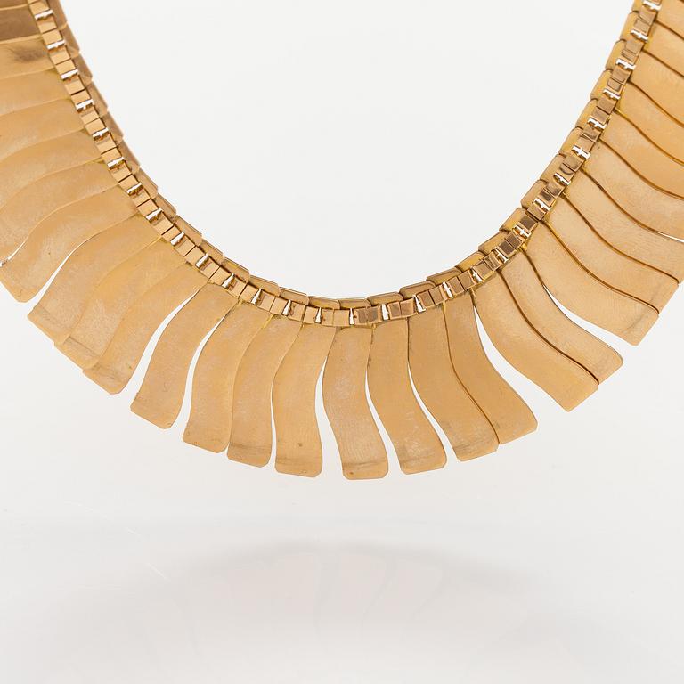 Leo Torikainen, A 18K gold collier. Pirkan Kulta, Tampere 1963.