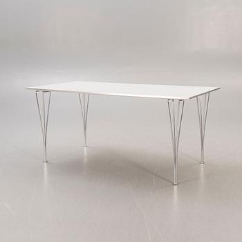 Bruno Mathsson & Piet Hein, bord, "B 638" förFritz Hansen.