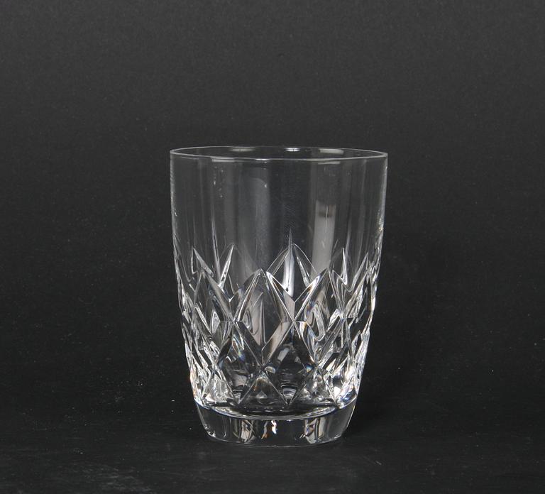 SERVISDELAR, ca 100 delar, glas, 1800/1900-tal.