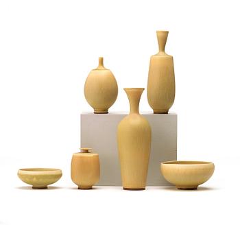 Berndt Friberg, vaser, 4 st och skålar, 2 st, Gustavsbergs studio 1973-76.