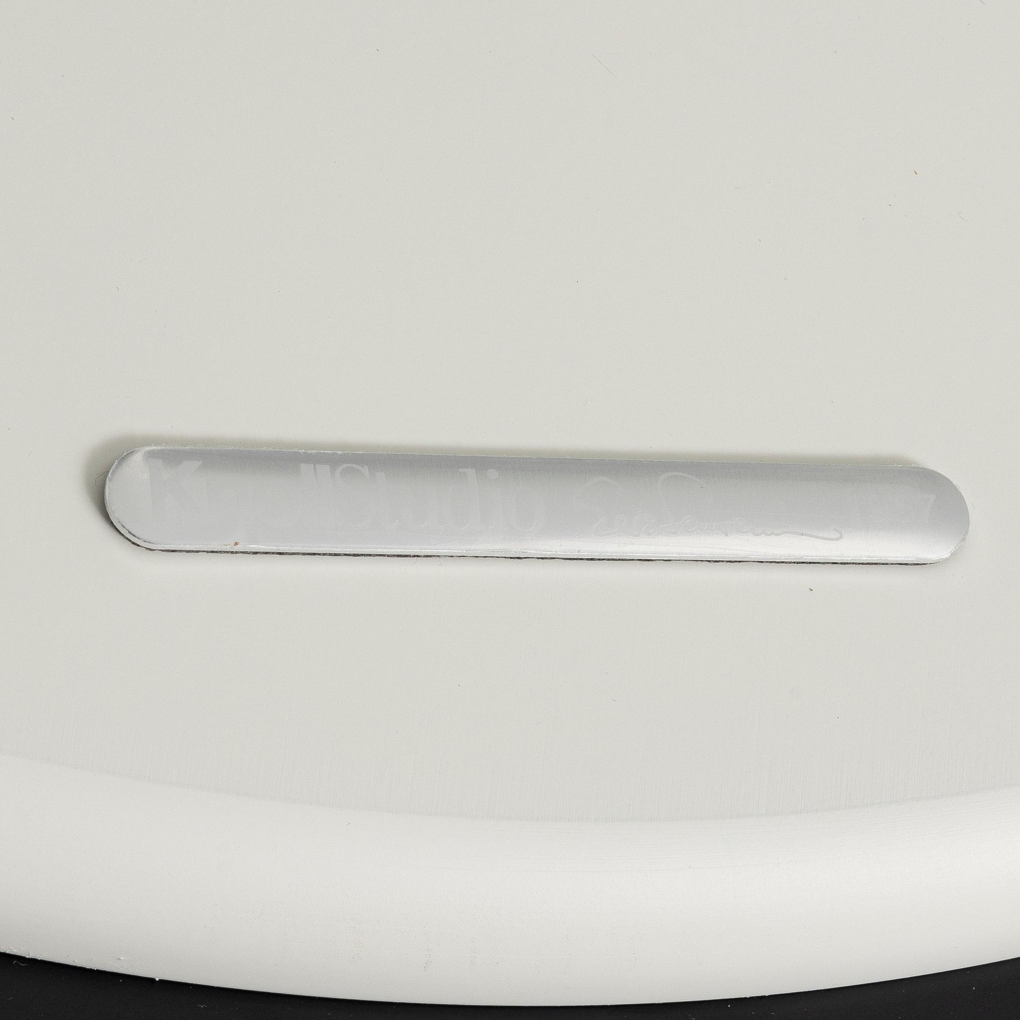 Eero Saarinen, soffbord, "Tulip", Knoll International.