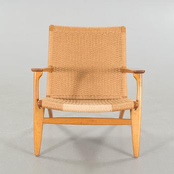 HANS J WEGNER, fåtölj, "CH-25", Carl Hansen & Son, Danmark, 1900-talets andra hälft.