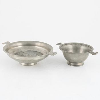 Firma Svenskt Tenn, two pewter bowls, Stockholm 1927.