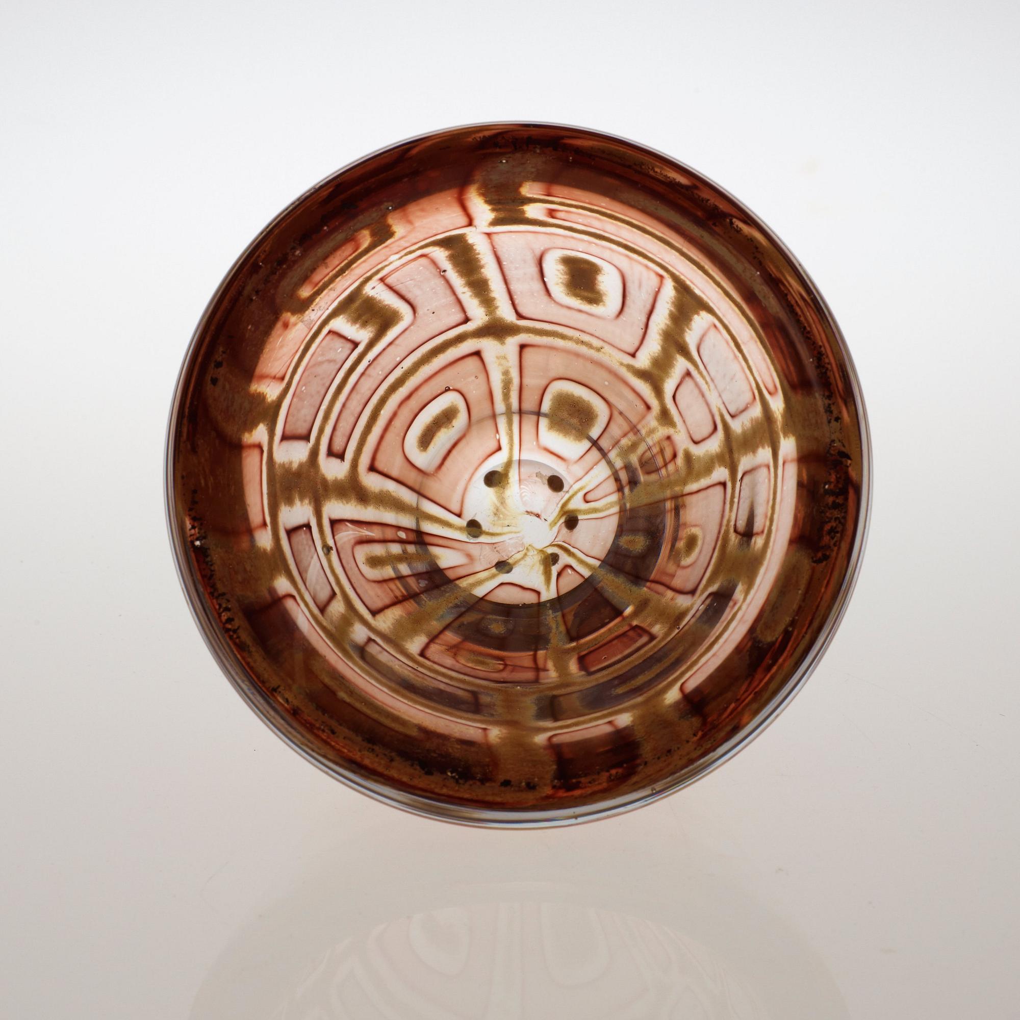 A Vicke Lindstrand glass bowl, Kosta 1950's.
