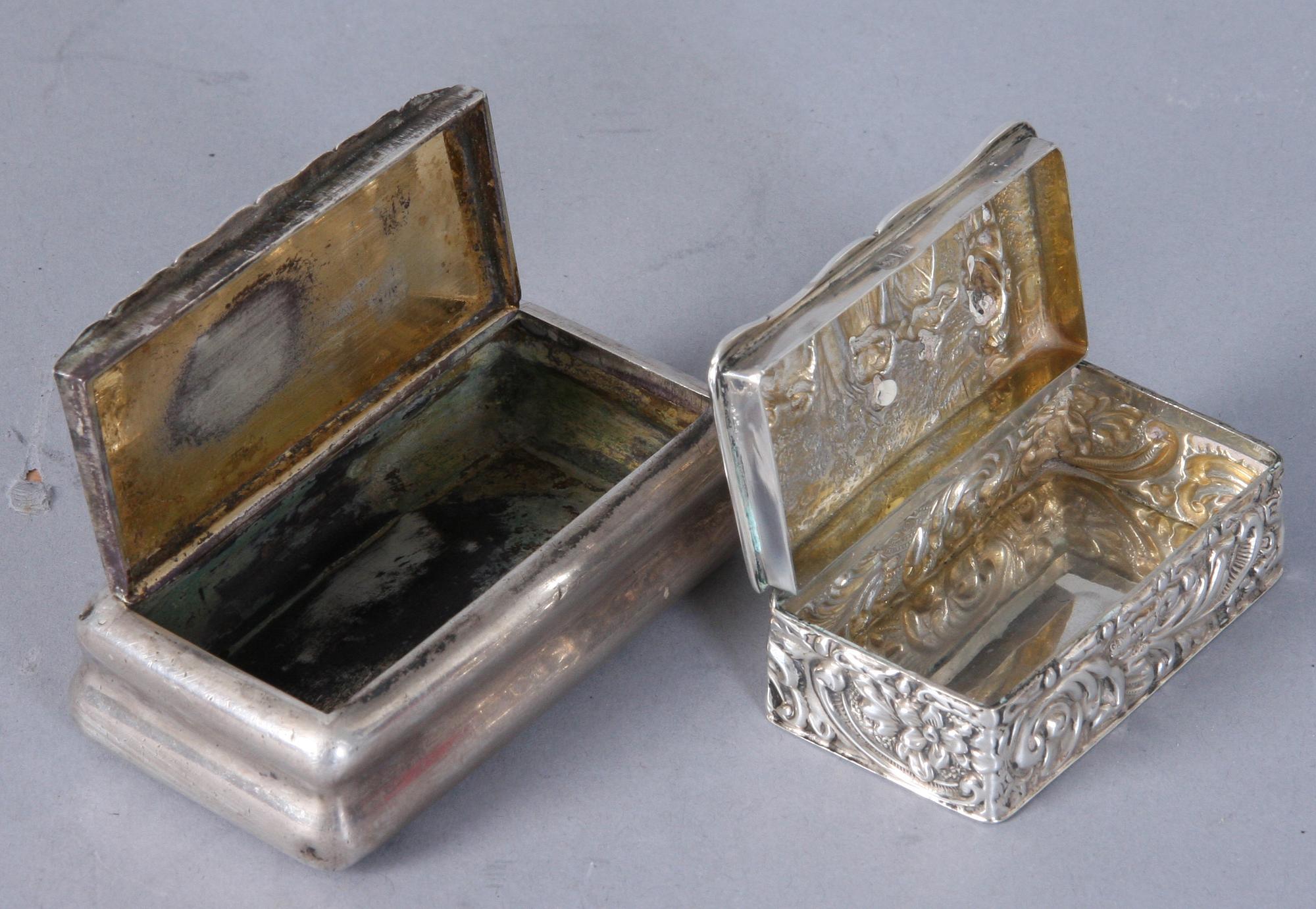 DOSOR, 2 st, silver, Sverige resp England, 1900-tal, 120 g.
