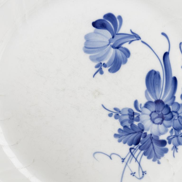 Royal Copenhagen, mat-och kaffeservis, 72 delar, porslin, "Blå blomst", Danmark.