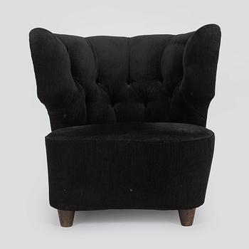 mid-20th century armchair.