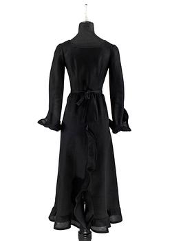 657. GIVENCHY, långklänning.