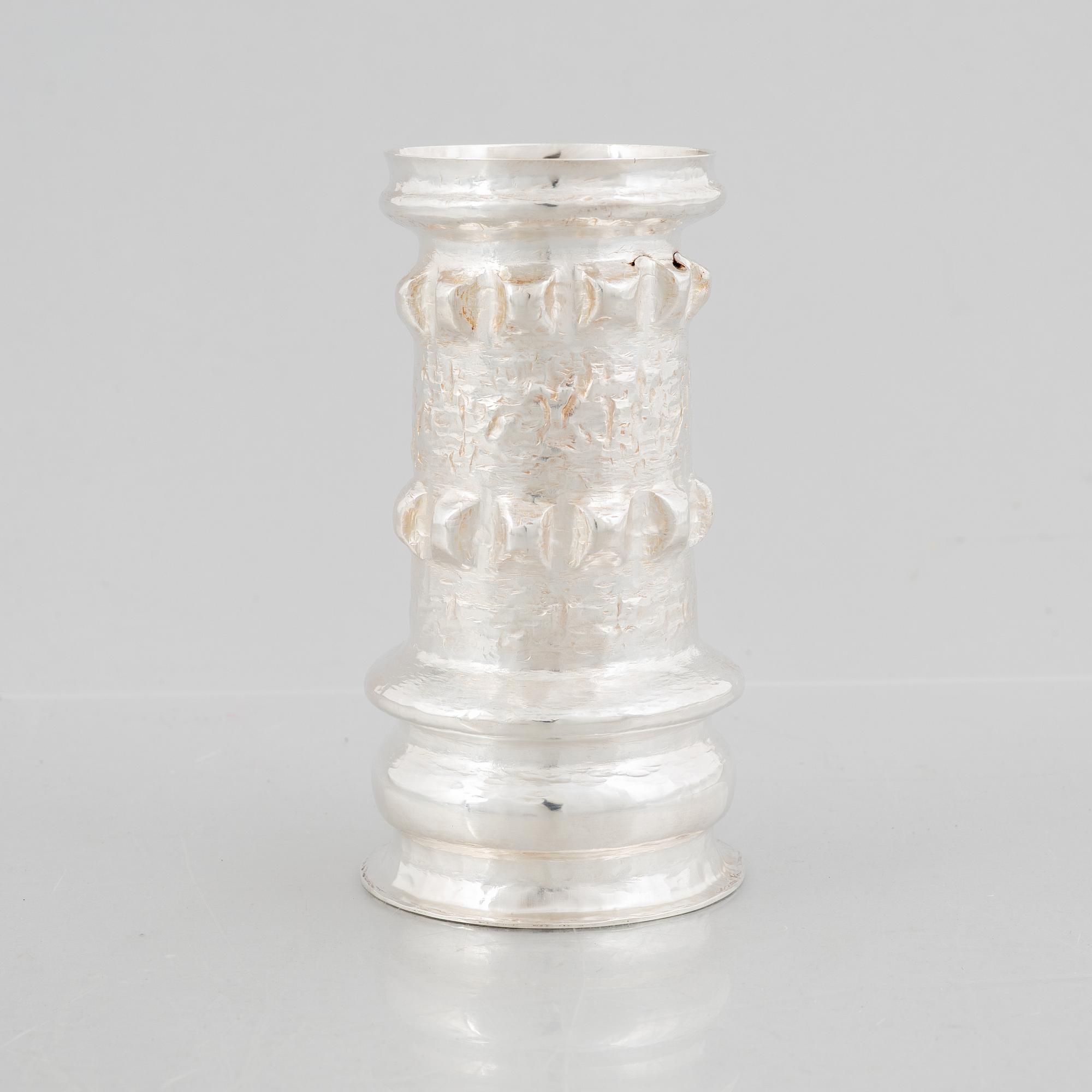 A sterling silver vase, mark of Lars Arby, Gothenburg, Sweden, 1973.