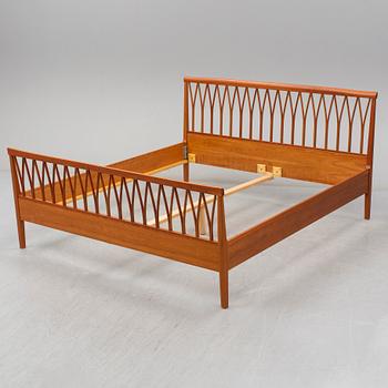 CARL MALMSTEN, a 'Guldheden' cherry wood bed, Åfors Möbelfabriks AB.