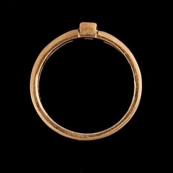 RING, 18K guld, safirer. T.Tillander 1996. Vikt ca 5,9 g.