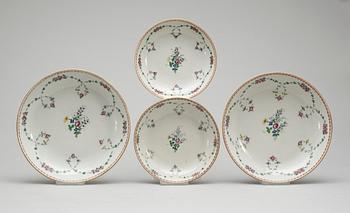 364. Four Qing dynasty Qianlong 1736-95 famille rose dishes (2+2).