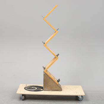 JONAS BOHLIN, hylla, "Zink", Källemo, formgiven 1984.