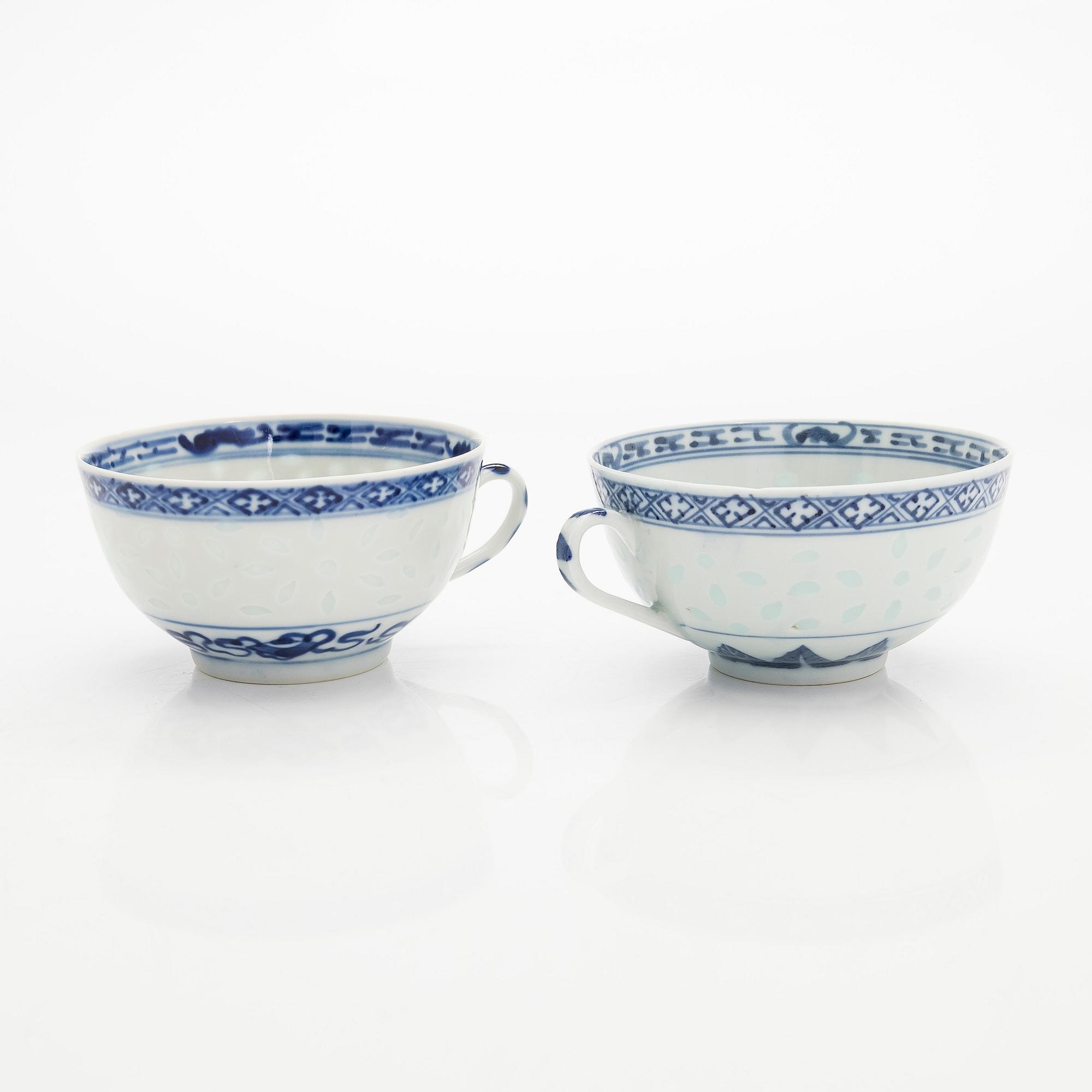 8 kuppia, 5 lautasta, posliini, Kiina, 1900-luvun alku.