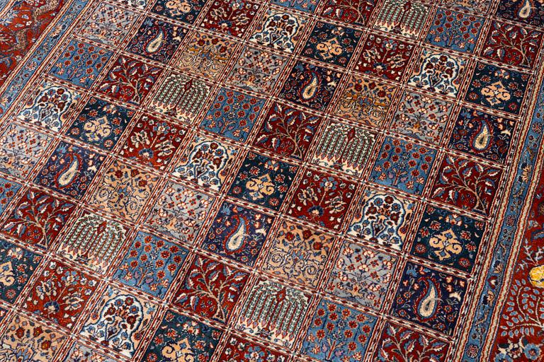 Rug, Moud, part silk, approx. 290 x 195 cm.