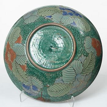 Fat, två stycken, porslin. Japan, Meiji (1868-1912).