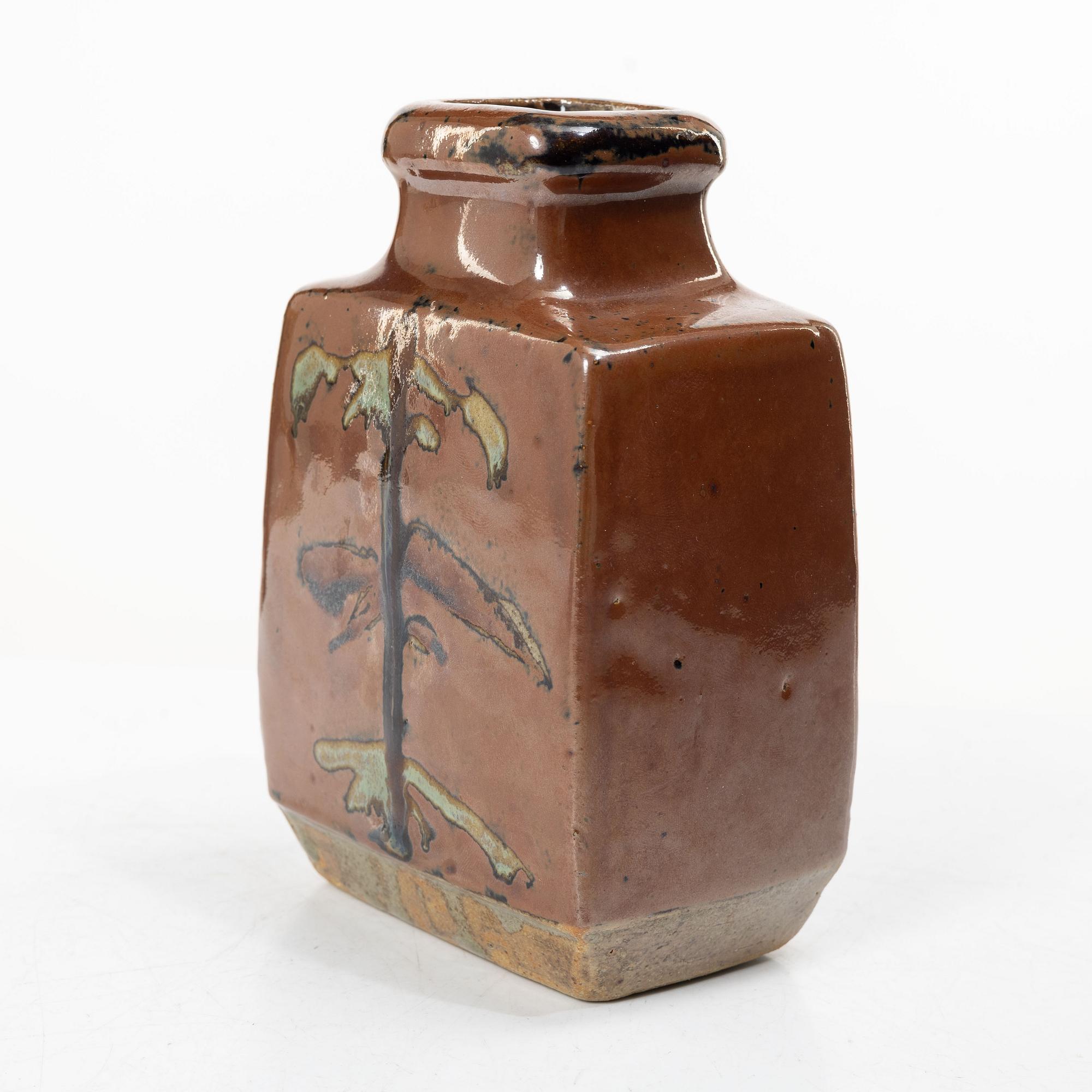 Shoji Hamada, attributed to, A stoneware vase, Japan, 1960s.