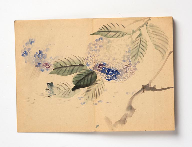 Two Chinese albums, one empty, early 20th century.