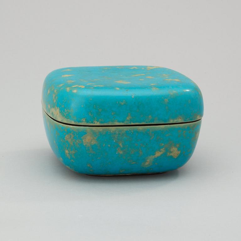 A Hans Hedberg faience box, Biot, France.