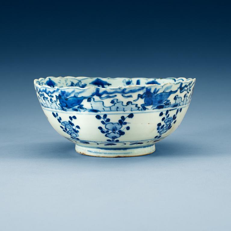 A blue and white bowl, Ming dynastin, Wanli (1573-1620).