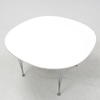 Bruno Mathsson & Piet Hein, a 'Supercirkel' dining table, Fritz Hansen.