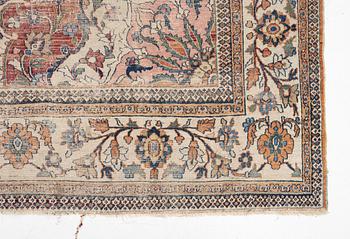 An antique Doroshk carpet, East Persian, c. 406 x 295 cm.