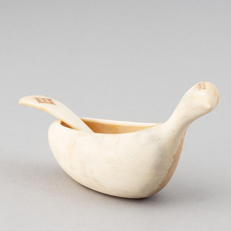 Lars Levi Sunna, saltripa med sked, renhorn, signerad LL Sunna.