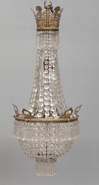 TAKKRONA, 1900-talets början. Höjd 112 cm.