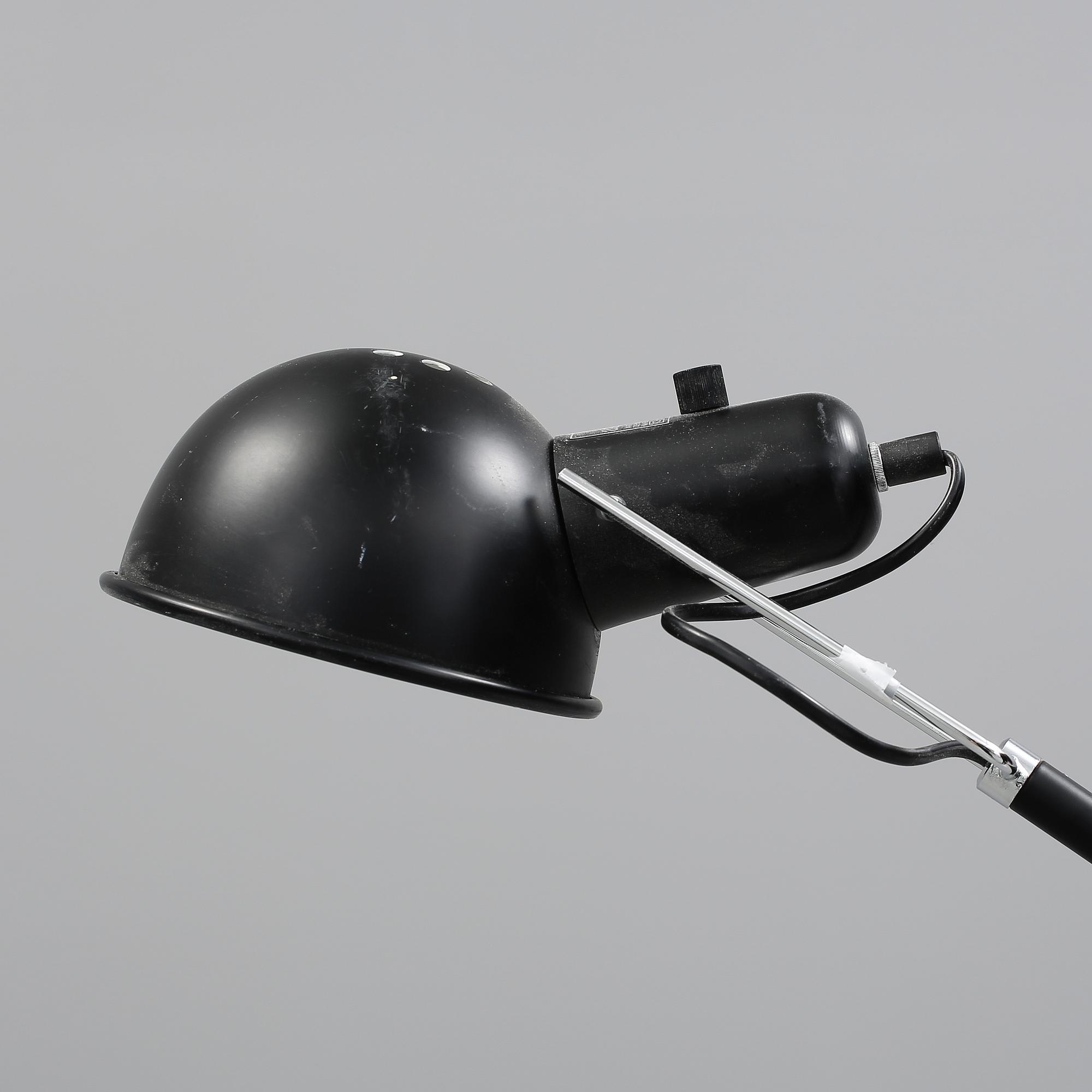 VÄGGLAMPA, formgiven av Paolo Rizzato för Arteluce, Italien, formgiven 1973.