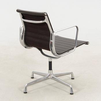 Charles & Ray Eames, skrivbordsstol "EA 177" Vitra 2007.