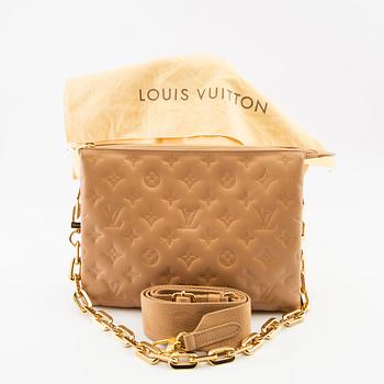 Louis Vuitton, Väska. "Coussin (M57791)".