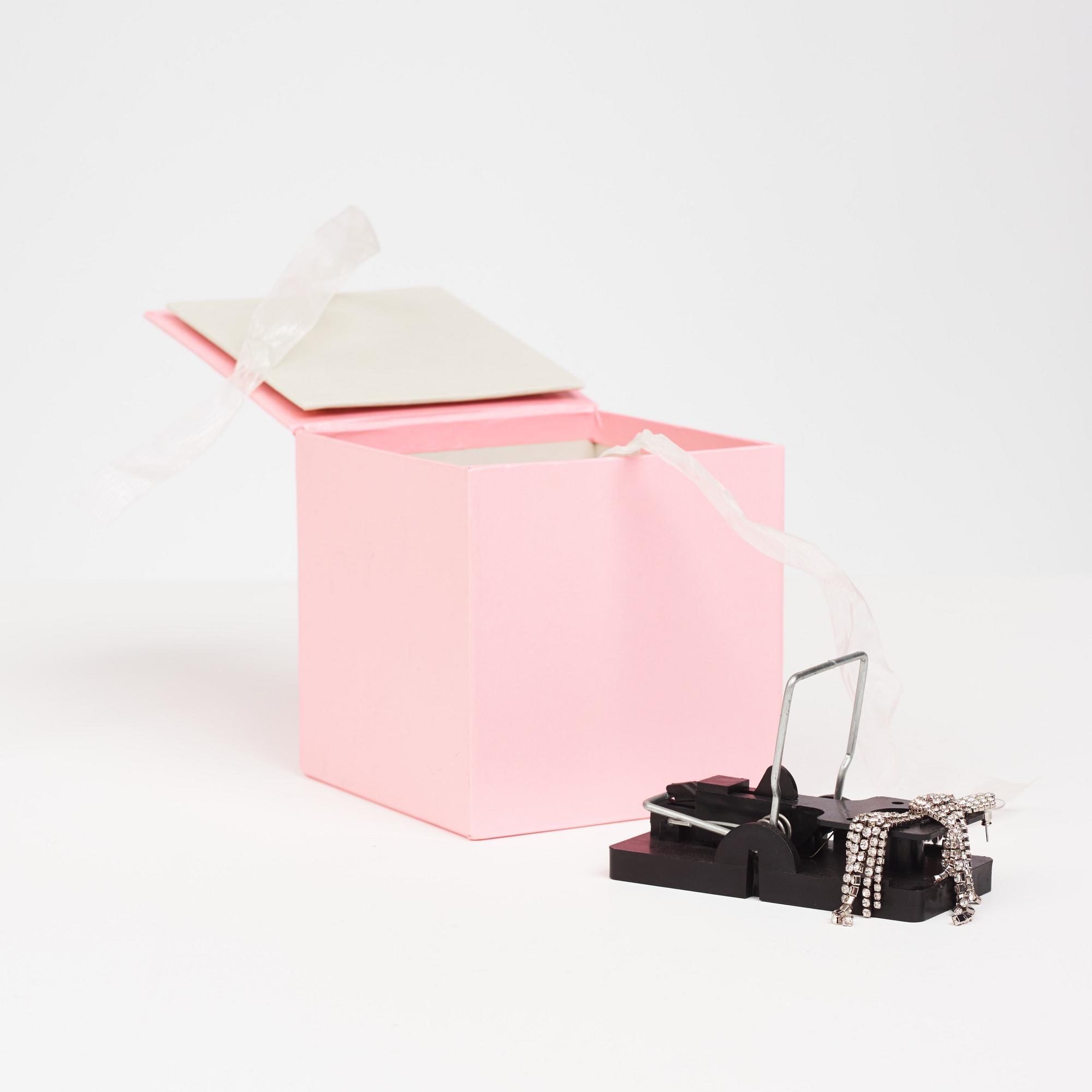 Stig Sjölund, ”Details of ratrace”.