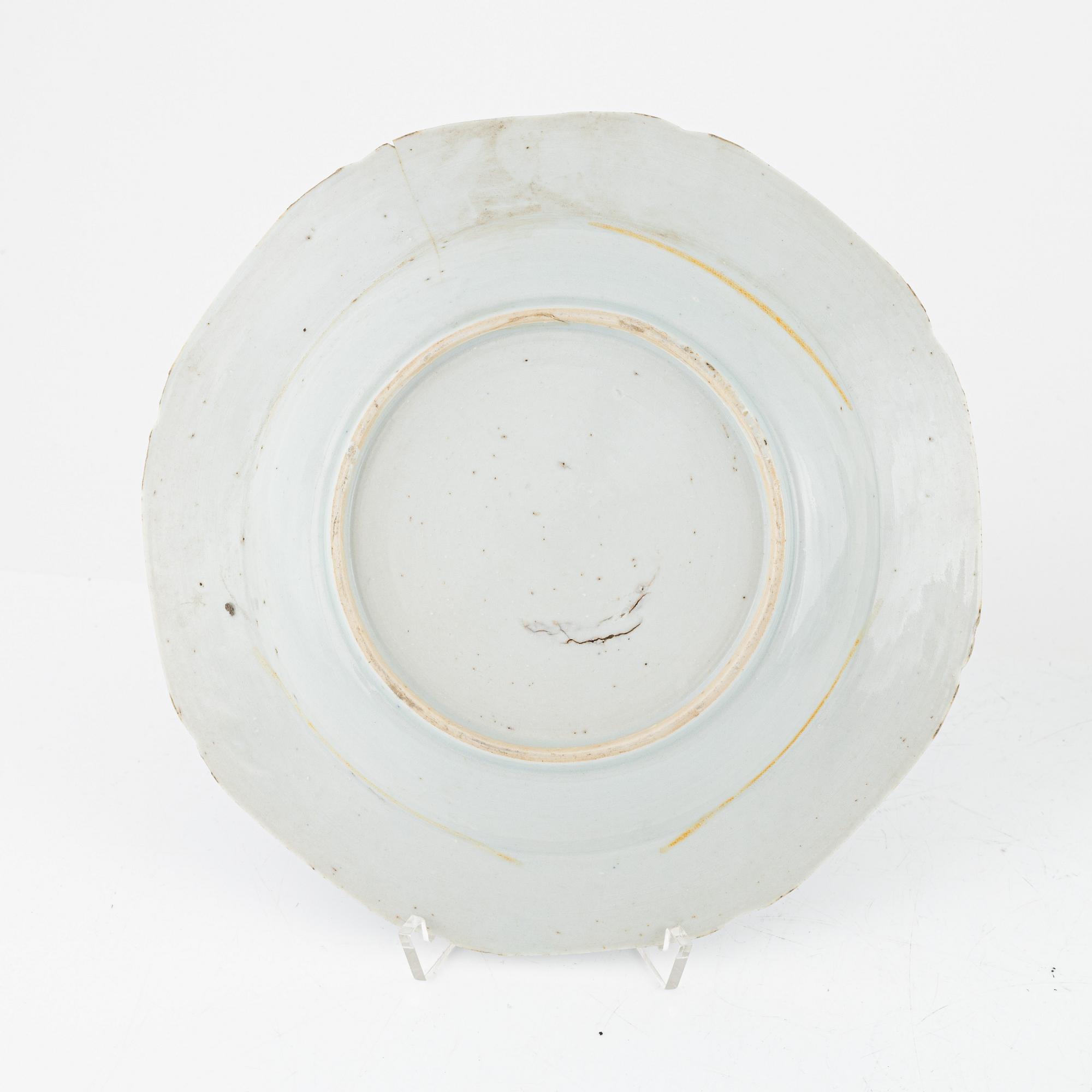 Nine porcelain pieces, China, Qing dynasty, 18th-19th century.