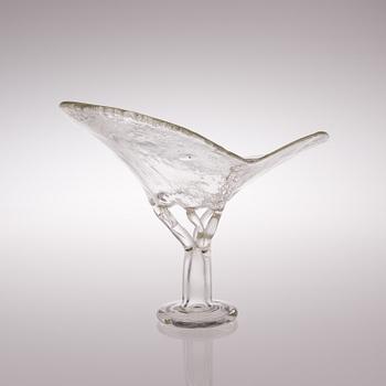 A Pinja art glass piece signed Oiva Toikka Nuutajärvi Notsjö from the 1960-/70s.