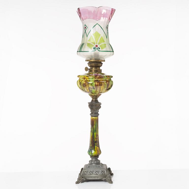 A kerosene lamp, first half of the 20th century.