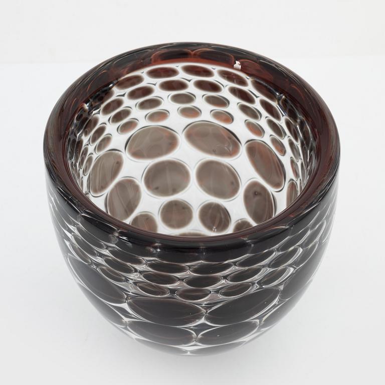 Ingeborg Lundin, an ariel glass vase, Orrefors, Sweden.