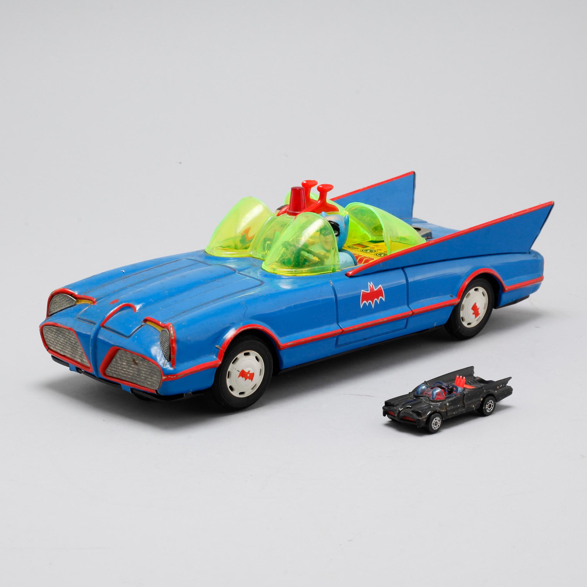 Seven Batman objects from the latter half of the 20th century.