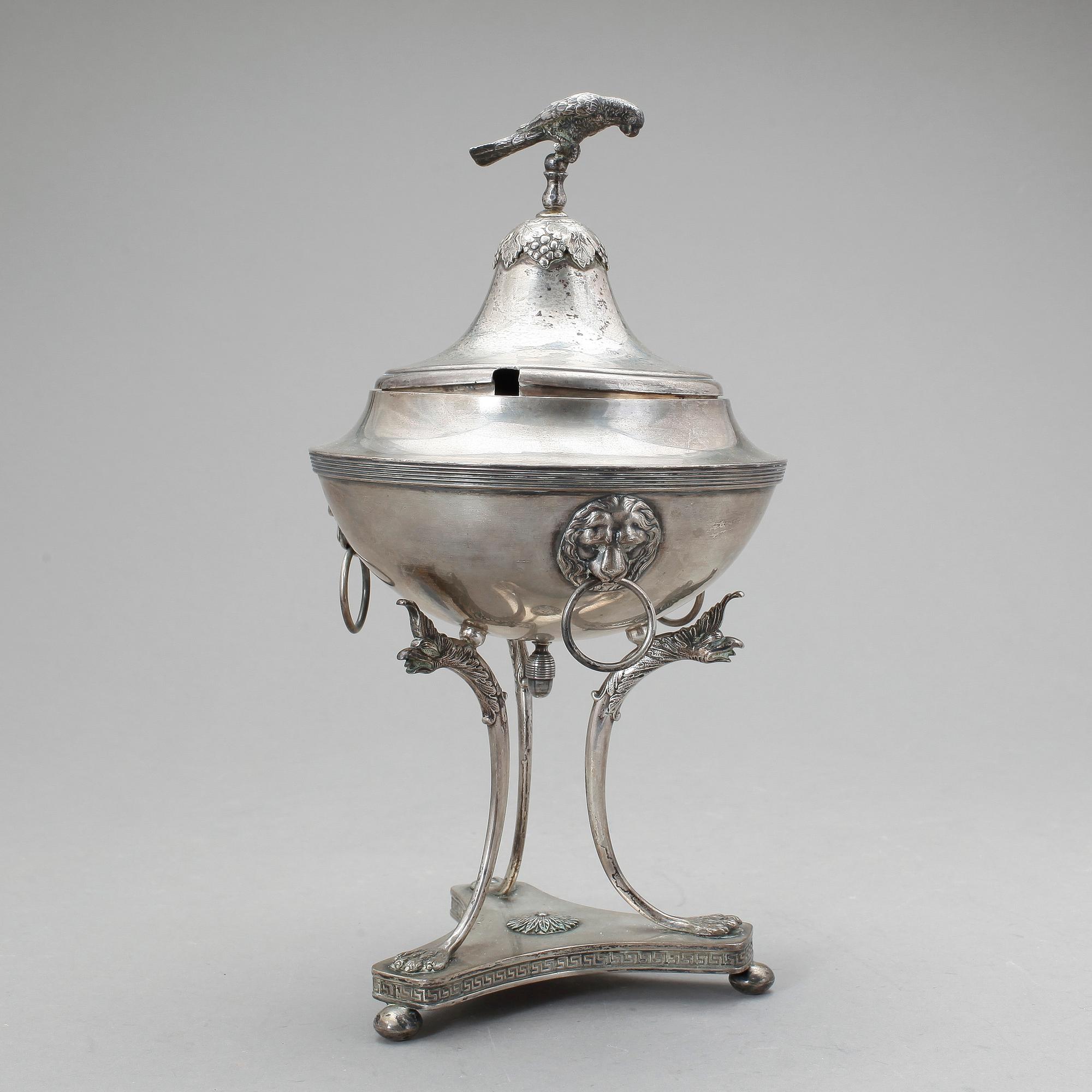 SOCKERSKÅL, silver, empirestil, CG hallberg, Stockholm 1912. Vikt ca 560 gram.