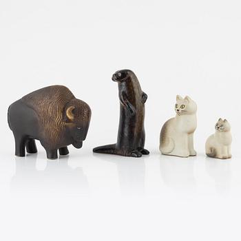 Lisa Larson, figuriner, 4 st, för Nordiska Kompaniet i samarbete med WWF samt K-Studion, Gustavsberg.