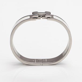 Hermès, armband, "Clic H PM", silverfärgad metall och vit emalj.