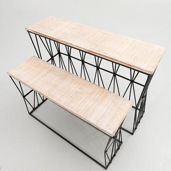 Flower table, 2 pieces, 20th/21st century.