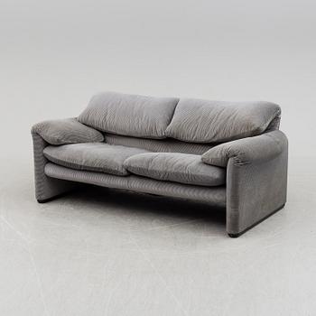 A second half of the 20th century 'Maralunga' sofa my Vico Magistretti for Cassina, Italy.