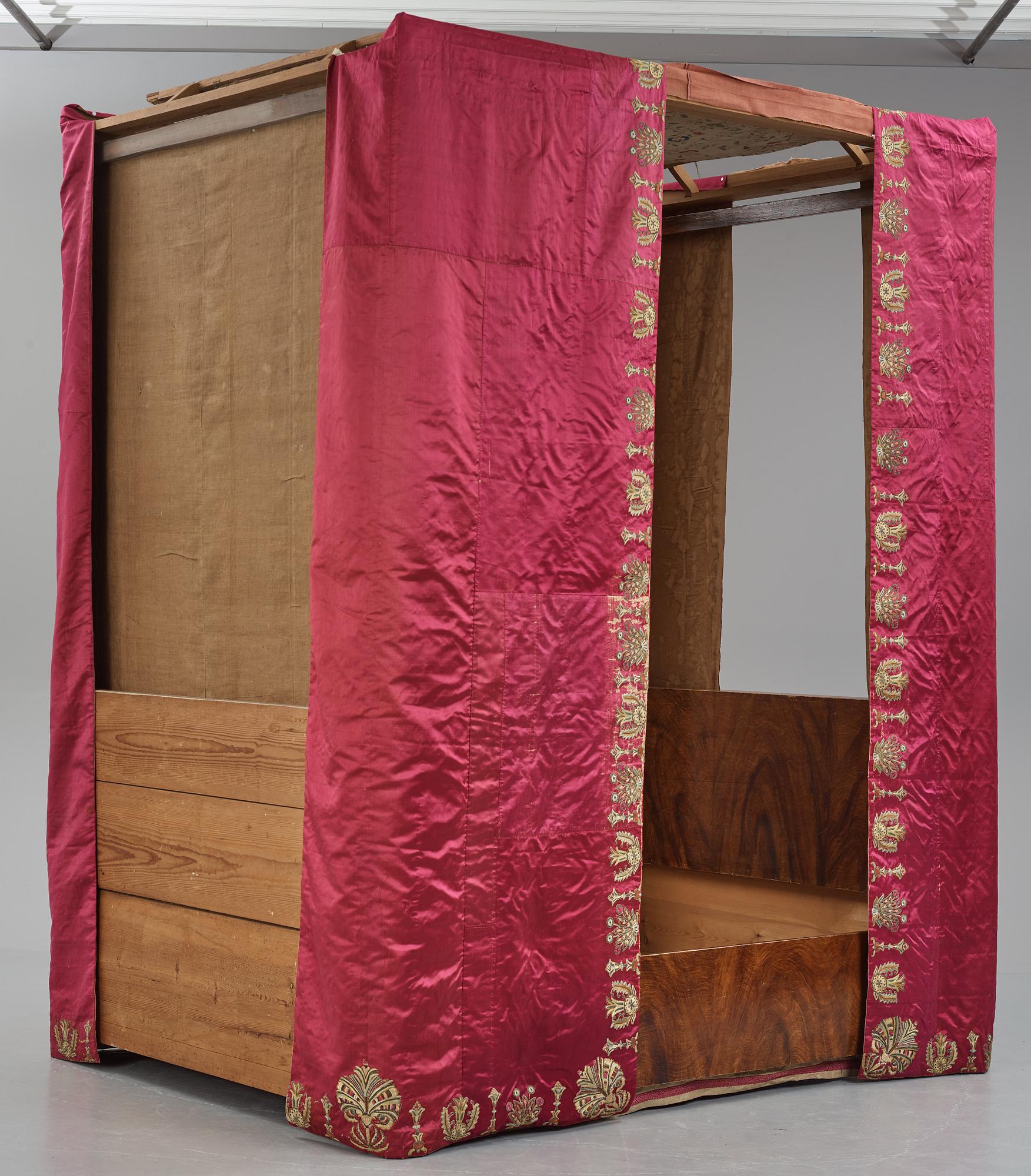 Four-poster bed, called "Axel Oxenstiernas bed", probably 18th century.