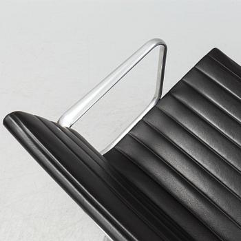 Charles and Ray Eames, desk chair, "EA 108" Vitra, 2005.