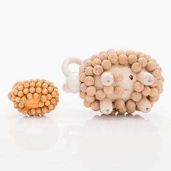 Kaija Aarikka, veistoksia, 2 kpl, puuta, Aarikka Suomi.